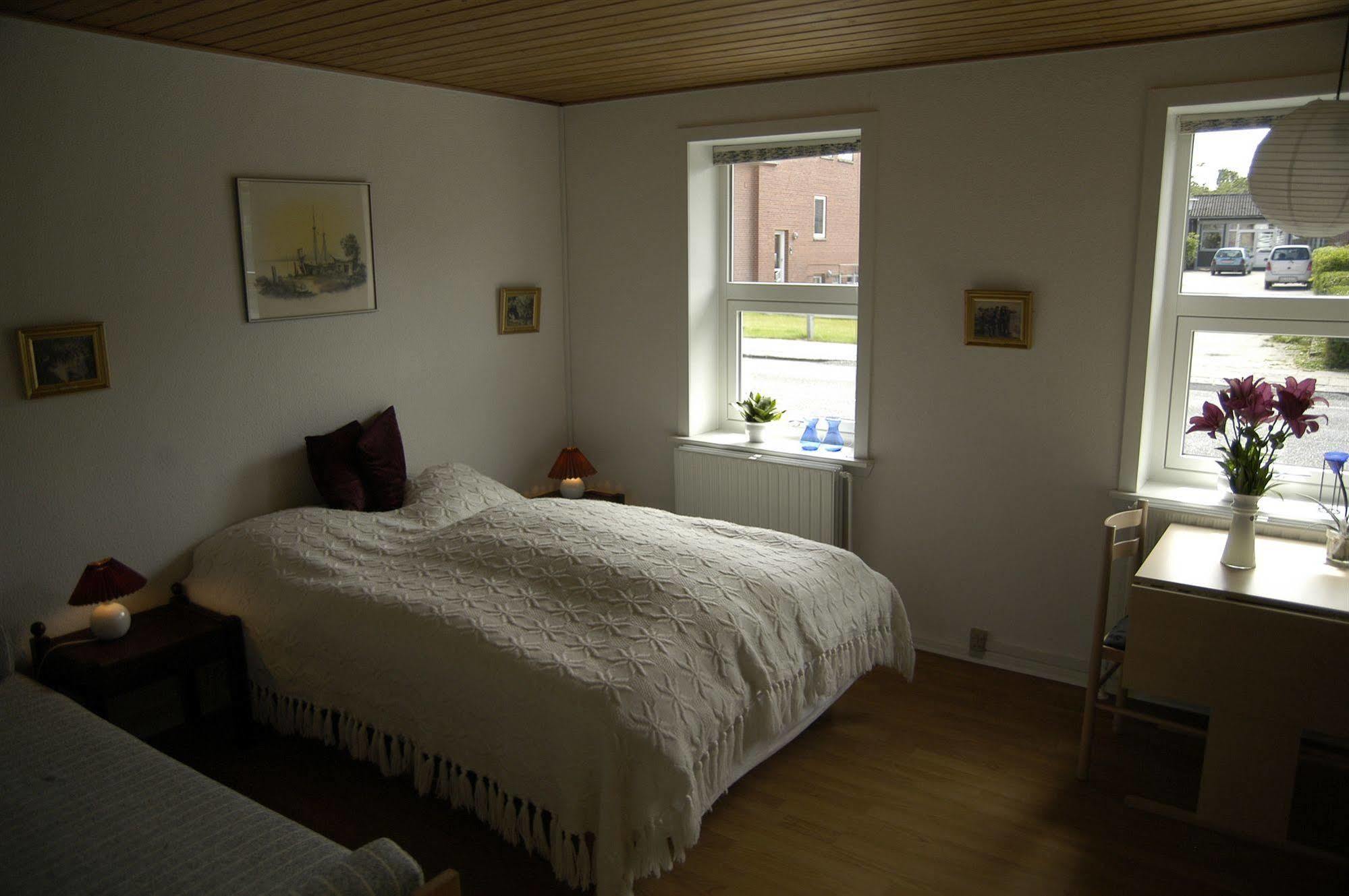 Nr. Nebel Overnatning Hostel Nørre Nebel Екстериор снимка